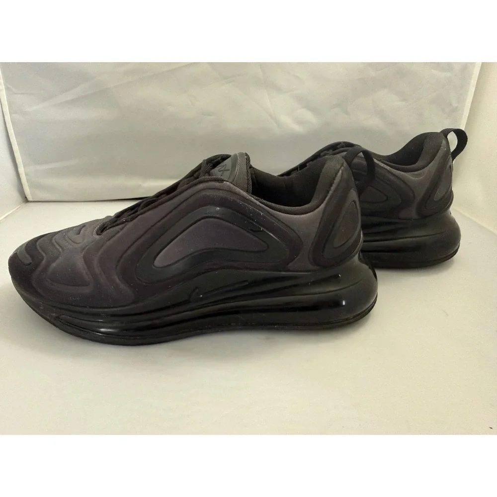 Nike Air Max 720 Triple Black Sneakers Running Shoes Kids Size 7Y AQ3196-001